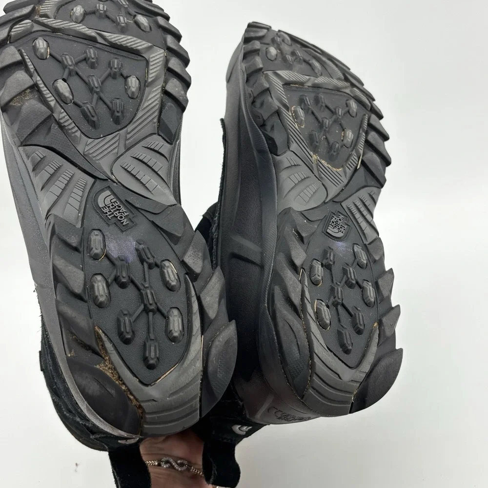 THE NORTH FACE Men's Chilkat V Boots TNF Black/Asphalt Grey 12 - GENTLY USED